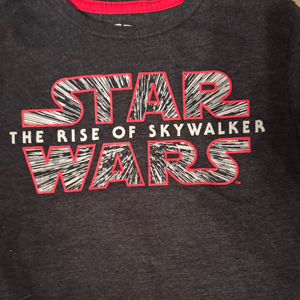 Star Wars 'The Rise of Skywalker' Kids Black Graphic Tee - size S kids - Picture 2 of 4